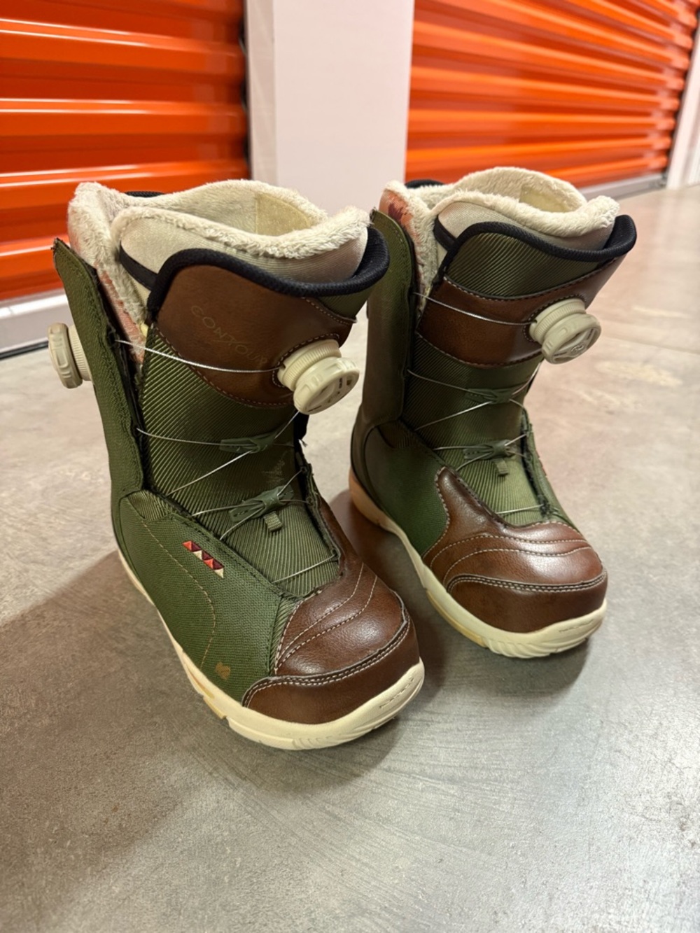 K2 Contour Women’s Green double boa Snowboard boots size 6.5